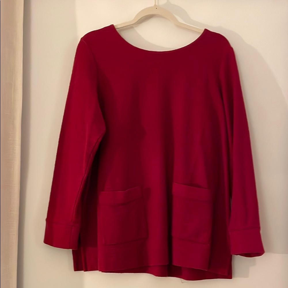 J Jill L Petite Red Women's Top, with 2 front pockets.